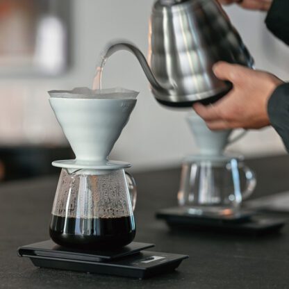 Hario - V60 Barista - Serwer szklany 600ml - obrazek 3