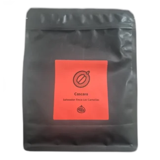 Cascara Salwador Finca Las Camelias – suszona skórka kawy z Salwadoru, wyjątkowy napar o nutach owocowych w opakowaniu Figa Coffee, idealny do herbat alternatywnych i napojów na zimno.