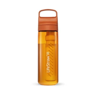 Pomarańczowa butelka LifeStraw Go 2.0 o pojemności 0,65 litra z wbudowanym filtrem do wody – praktyczne rozwiązanie na co dzień i w podróży, dostępna w sklepie Coffee Selection.