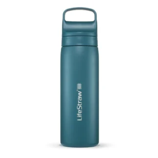 Butelka LifeStraw Go 2.0 Steel o pojemności 0,5 litra w kolorze laguna teal, wykonana ze stali nierdzewnej, z białym logo i dużym uchwytem, ustawiona na jasnym tle.
