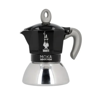 Ekspres Moka Induction Bialetti o eleganckim czarnym wykończeniu to idealne rozwiązanie dla miłośników kawy, którzy cenią sobie wysoką jakość oraz styl. Dzięki funkcji indukcyjnej możesz szybko i efektywnie przygotować aromatyczną kawę, która umili Twoje poranki.